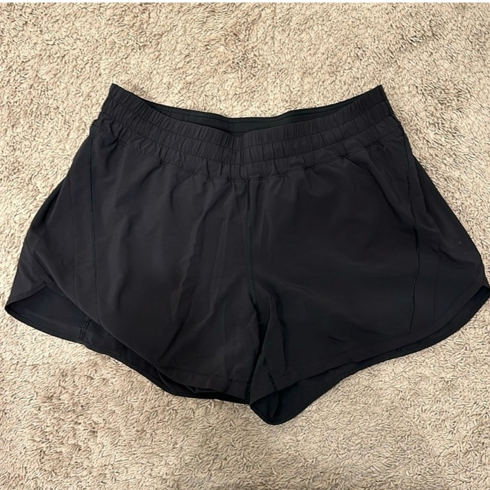 Track that Lululemon 5” short